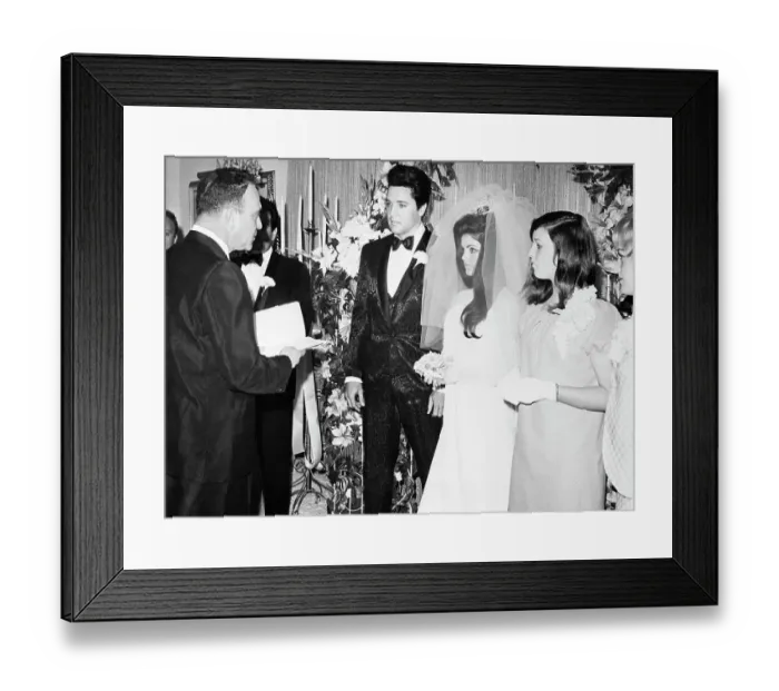 Framed Print : Elvis And Priscilla Presley Getting Married Framed Print : Elvis And Priscilla Presley Getting Married