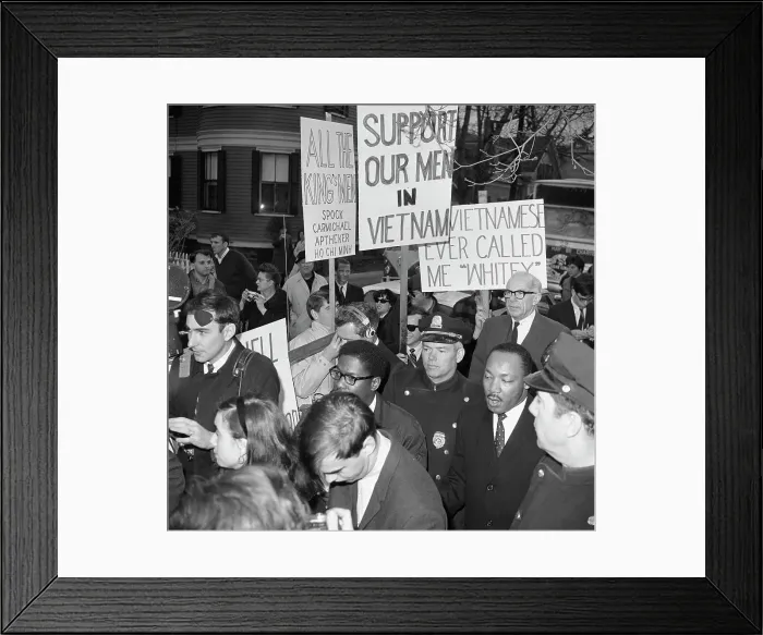 Framed Print : Rev. Martin Luther King and Dr. Benjamin Spock Framed Print : Rev. Martin Luther King and Dr. Benjamin Spock
