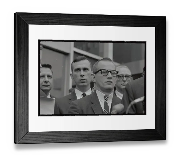 Framed Print : Attorneys for Richard Speck Trial Leaving Courthouse Framed Print : Attorneys for Richard Speck Trial Leaving Courthouse