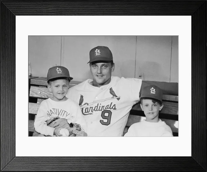 Framed Print : Roger Maris With His Two Sons Framed Print : Roger Maris With His Two Sons