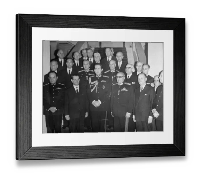 Framed Print : King and Cabinet Framed Print : King and Cabinet