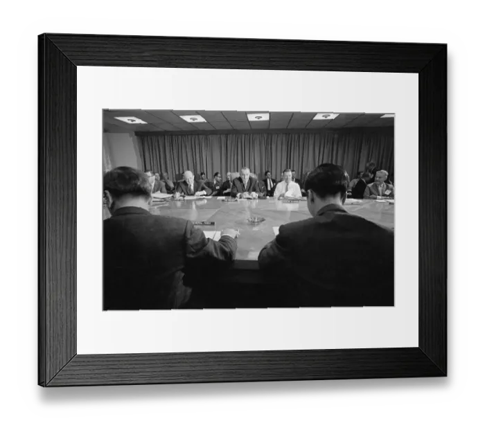 Framed Print : Leaders Meeting At A Large Conference Framed Print : Leaders Meeting At A Large Conference