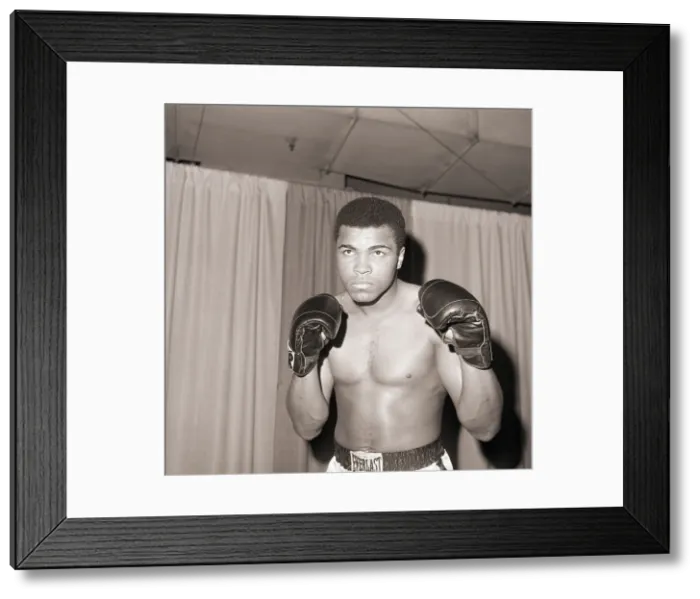 Framed Print : Champion Boxer Muhammad Ali Framed Print : Champion Boxer Muhammad Ali
