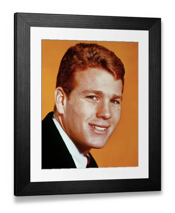 Framed Print : Close up Portrait of Ryan ONeal