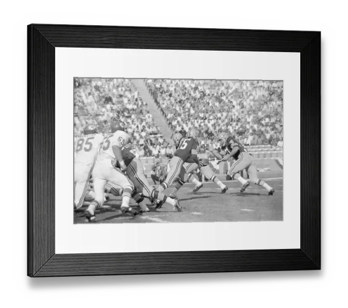 Framed Print : Qb Bart Starr Handing Off To Player Framed Print : Qb Bart Starr Handing Off To Player