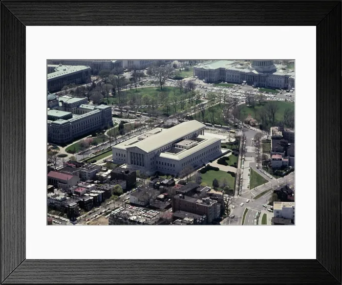 Framed Print : Supreme Court Building Framed Print : Supreme Court Building