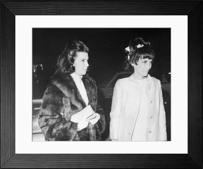 Framed Print : Jacqueline Susann and Helen Brown Arriving at a Premiere Framed Print : Jacqueline Susann and Helen Brown Arriving at a Premiere