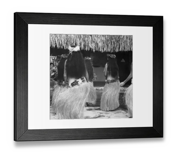 Framed Print : Tahitian Dancers in Grass Skirts Framed Print : Tahitian Dancers in Grass Skirts