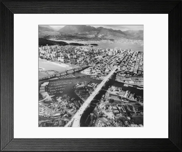 Framed Print : Vancouver, Canada Framed Print : Vancouver, Canada