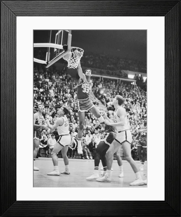 Framed Print : Young Kareem Abdul-Jabbar