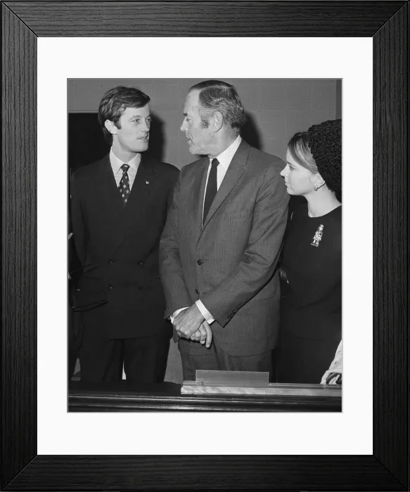 Framed Print : Peter Fonda with Henry Fonda in Court Framed Print : Peter Fonda with Henry Fonda in Court