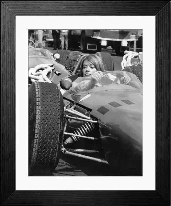 Framed Print : Francoise Hardy Framed Print : Francoise Hardy