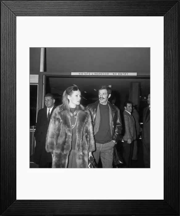 Framed Print : Ursula Andress And Jean-Paul Belmondo Framed Print : Ursula Andress And Jean-Paul Belmondo