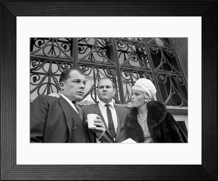 Framed Print : Sam Sheppard with Wife and Attorney, 1966 Framed Print : Sam Sheppard with Wife and Attorney, 1966