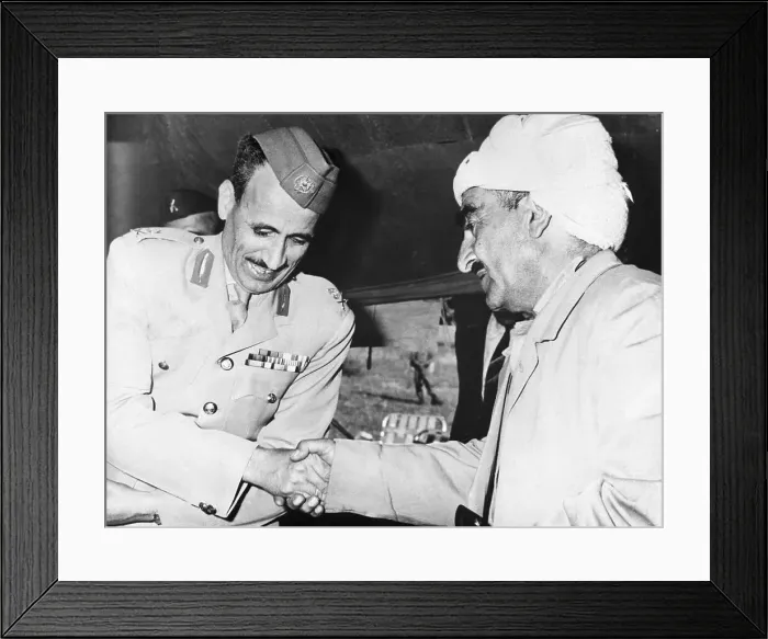 Framed Print : Abdul Rahman Aref with Mustafa Barzani Framed Print : Abdul Rahman Aref with Mustafa Barzani