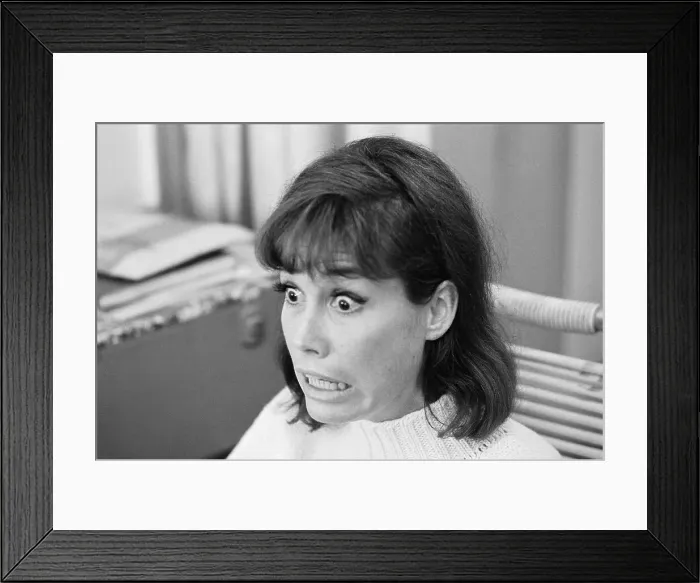 Framed Print : Portrait of Mary Tyler Moore Framed Print : Portrait of Mary Tyler Moore