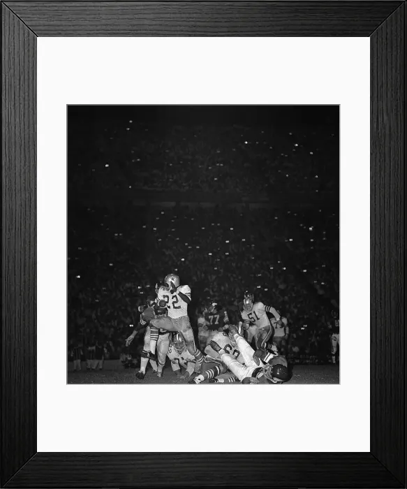 Framed Print : Bob Hayes Running From Tacklers Framed Print : Bob Hayes Running From Tacklers
