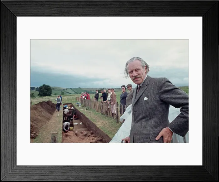 Framed Print : British Archeologist Sir Mortimer Wheeler Framed Print : British Archeologist Sir Mortimer Wheeler