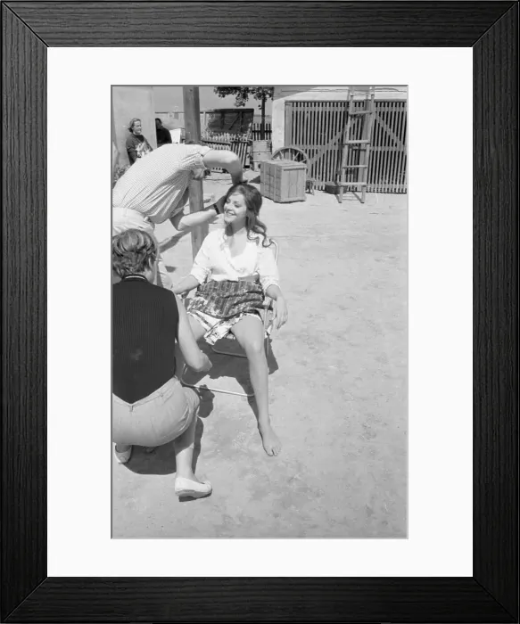 Framed Print : Virna Lisi Framed Print : Virna Lisi