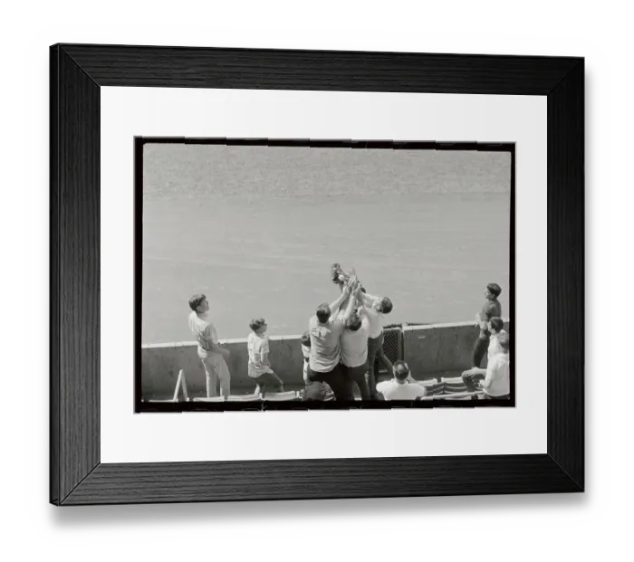 Framed Print : Roger Maris Reaching For Ball Framed Print : Roger Maris Reaching For Ball