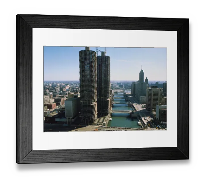 Framed Print : View of the Twin Towers in Chicago