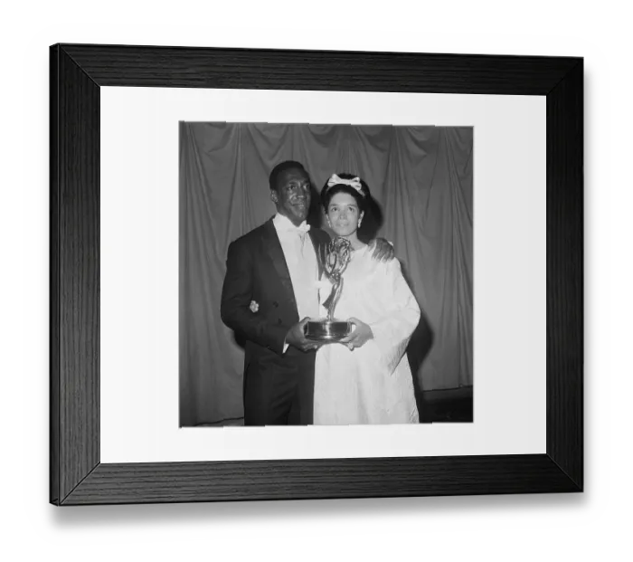Framed Print : Portrait of Bill and Camille Cosby Framed Print : Portrait of Bill and Camille Cosby