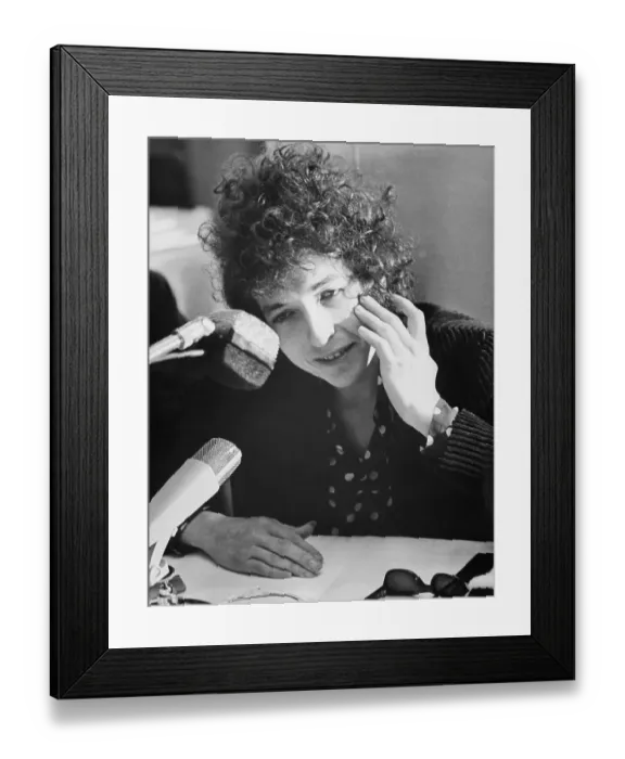 Framed Print : Bob Dylan at a Press Conference Framed Print : Bob Dylan at a Press Conference