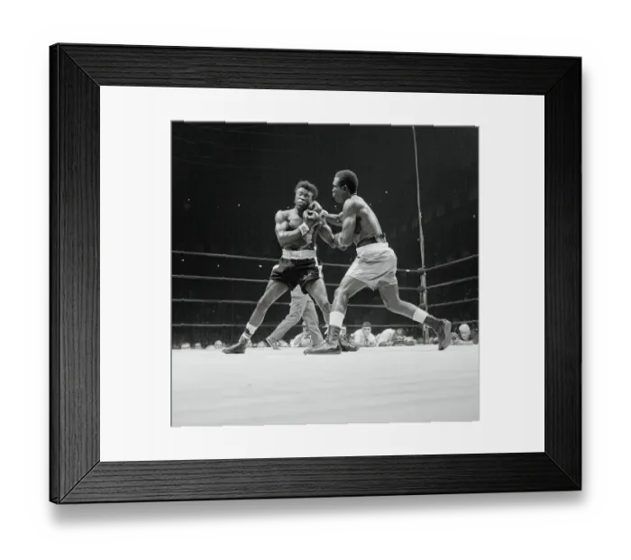 Framed Print : Dick Tiger Punching Emile Griffith During Bout