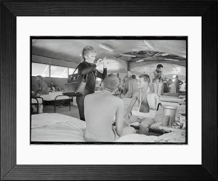 Framed Print : Ann-Margret with Soldiers Framed Print : Ann-Margret with Soldiers