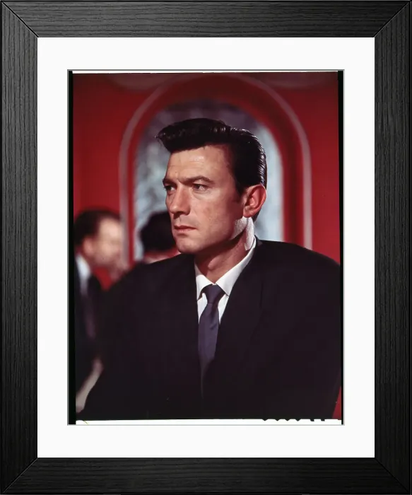 Framed Print : Portrait of Laurence Harvey Framed Print : Portrait of Laurence Harvey
