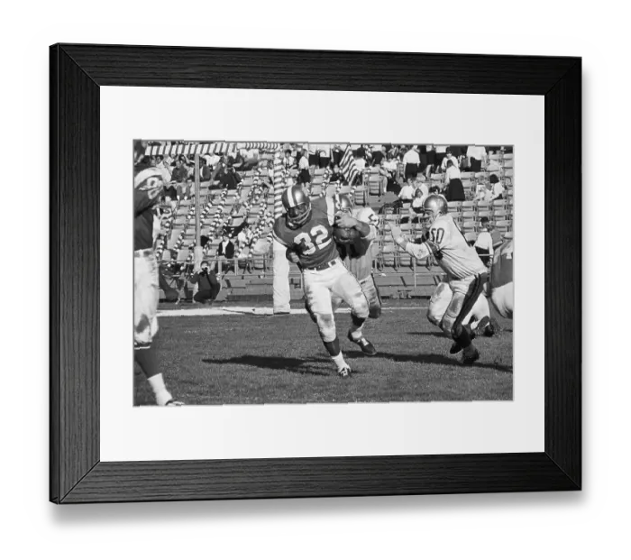 Framed Print : Jim Brown Running with Football Framed Print : Jim Brown Running with Football