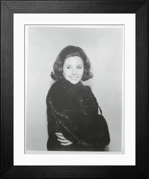 Framed Print : Actress Barbara Parkins Framed Print : Actress Barbara Parkins