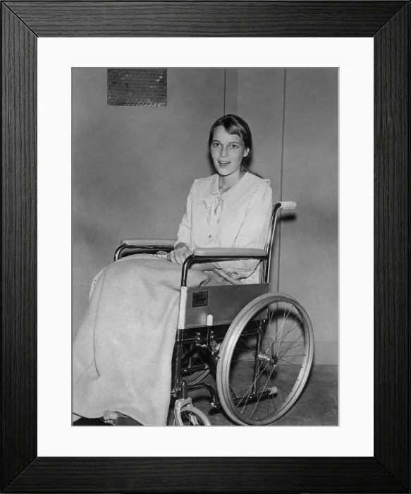 Framed Print : Actress Mia Farrow Framed Print : Actress Mia Farrow
