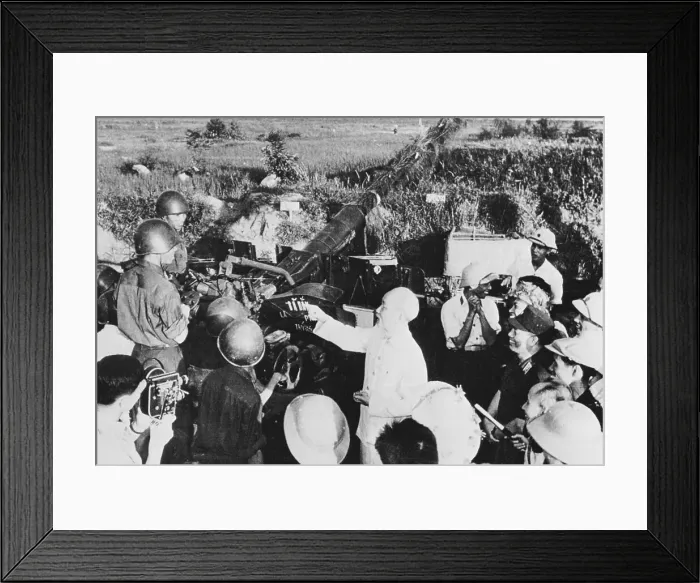 Framed Print : Ho Chi Minh Inspecting Anti Aircraft Gun Framed Print : Ho Chi Minh Inspecting Anti Aircraft Gun
