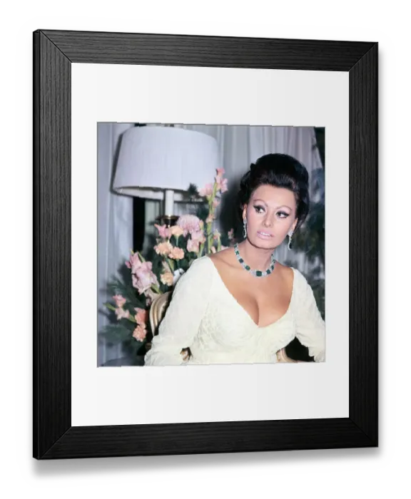 Framed Print : Portrait of Sophia Loren Framed Print : Portrait of Sophia Loren