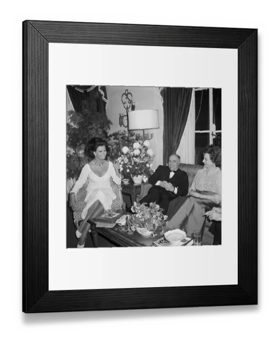 Framed Print : Sophia Loren and Carlo Ponti Relaxing Before Premiere Framed Print : Sophia Loren and Carlo Ponti Relaxing Before Premiere