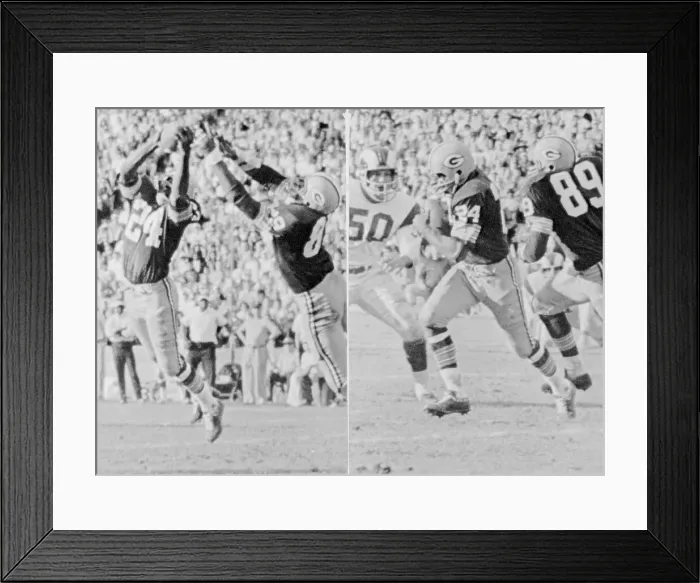 Framed Print : Willie Wood Intercepting Pass Framed Print : Willie Wood Intercepting Pass