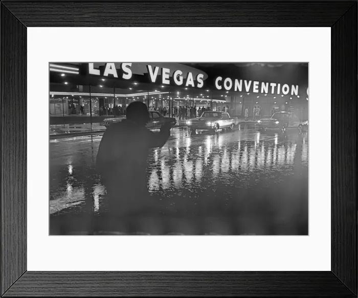 Framed Print : Fight Fans Arrive at Patterson-Ali Title Fight Framed Print : Fight Fans Arrive at Patterson-Ali Title Fight