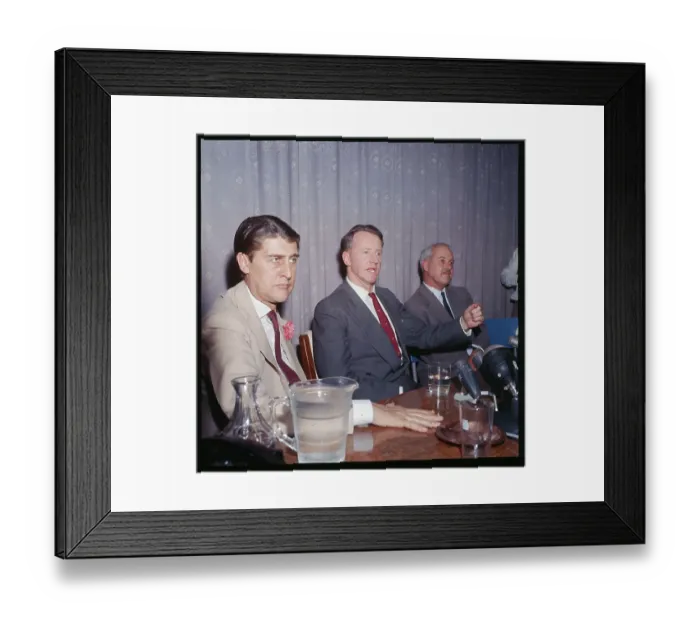 Framed Print : Ian Smith with Representatives Framed Print : Ian Smith with Representatives