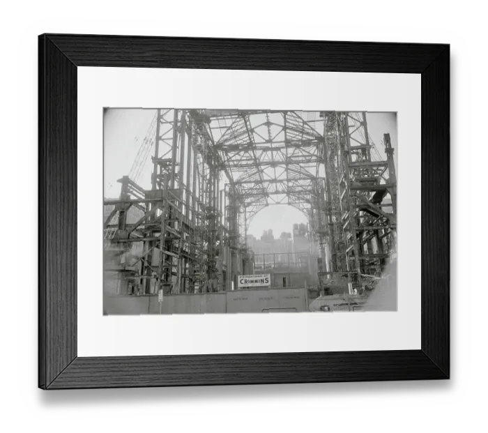 Framed Print : Steel Skeleton of Madison Square Garden