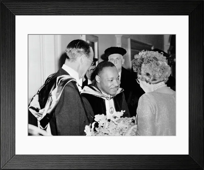 Framed Print : Martin Luther King meeting Queen Juliana and Prince Bernhard Framed Print : Martin Luther King meeting Queen Juliana and Prince Bernhard