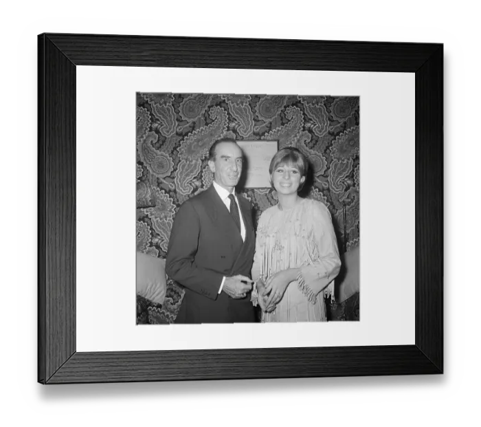 Framed Print : Barbra Streisand Posing W / Emilio Pucci Framed Print : Barbra Streisand Posing W / Emilio Pucci