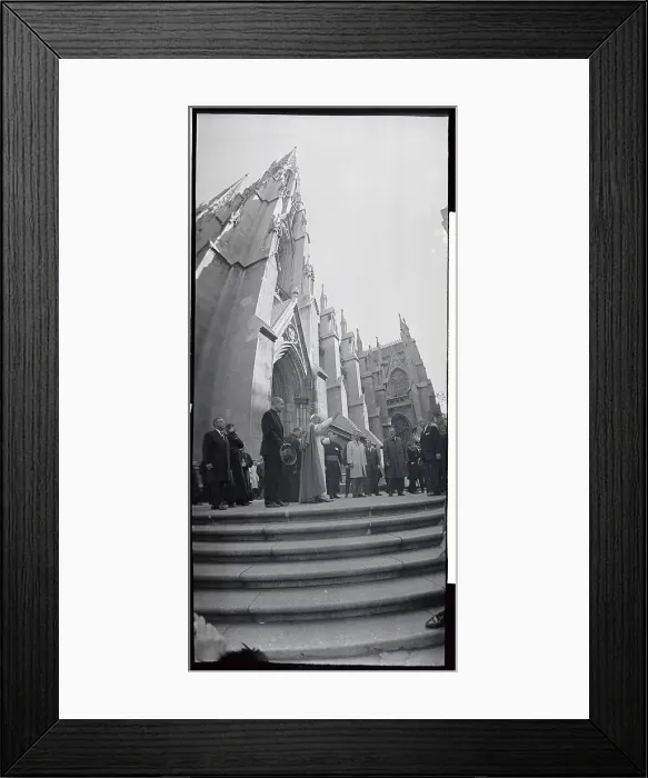 Framed Print : Pope Paul VI and Party Standing in Front of St. Patrick's Cathedral Framed Print : Pope Paul VI and Party Standing in Front of St. Patrick's Cathedral