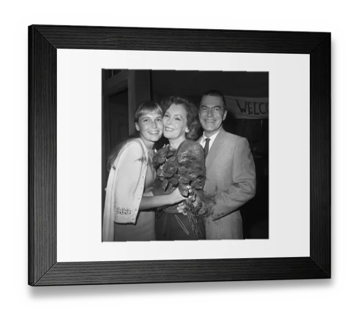 Framed Print : Mia Farrow with Maureen O'Sullivan Framed Print : Mia Farrow with Maureen O'Sullivan
