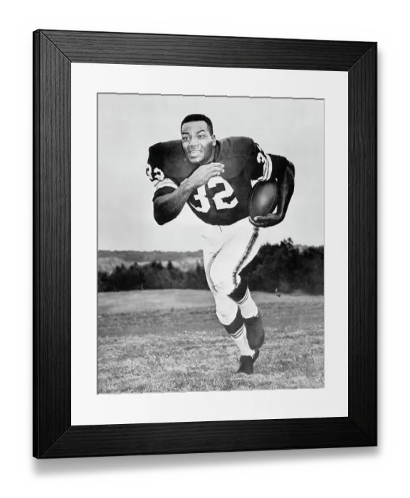 Framed Print : Jim Brown Running with Football Framed Print : Jim Brown Running with Football