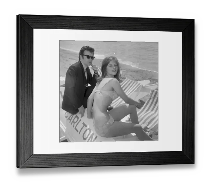 Framed Print : Ray Brooks and Charlotte Rampling on the Beach Framed Print : Ray Brooks and Charlotte Rampling on the Beach