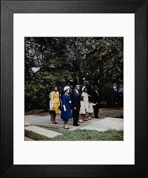 Framed Print : Jackie Kennedy with Daughter and Son at British JFK Memorial Framed Print : Jackie Kennedy with Daughter and Son at British JFK Memorial