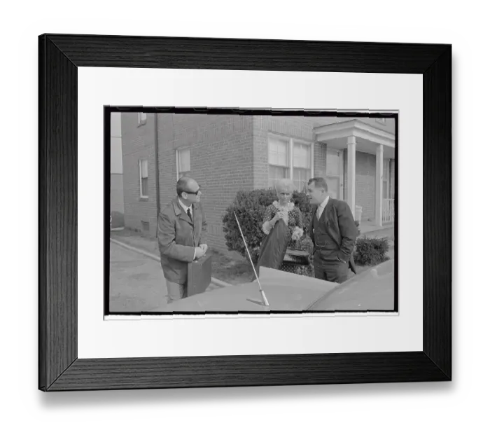 Framed Print : Sam Sheppard with Wife Ariane and Attorney Lee Bailey Framed Print : Sam Sheppard with Wife Ariane and Attorney Lee Bailey