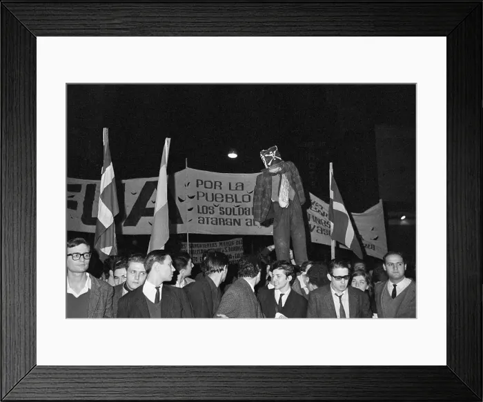 Framed Print : Students Hold Anti-U.S. Demonstration Framed Print : Students Hold Anti-U.S. Demonstration