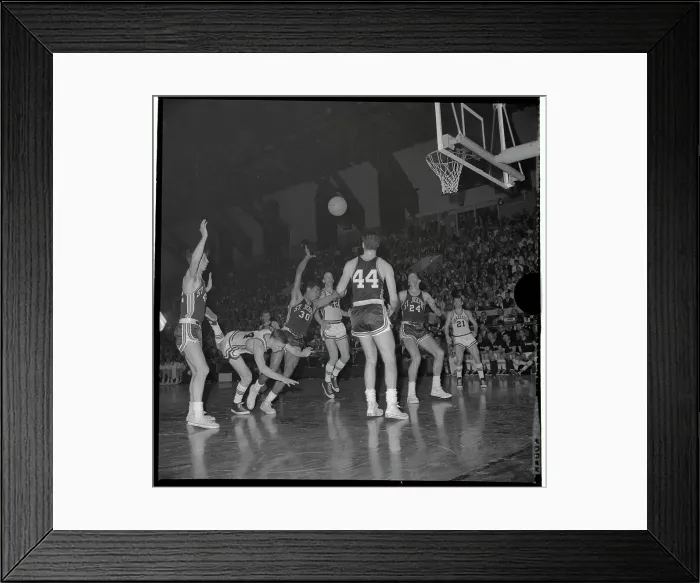 Framed Print : Basket ball player Wesley Bialosuknia Diving to Floor Framed Print : Basket ball player Wesley Bialosuknia Diving to Floor